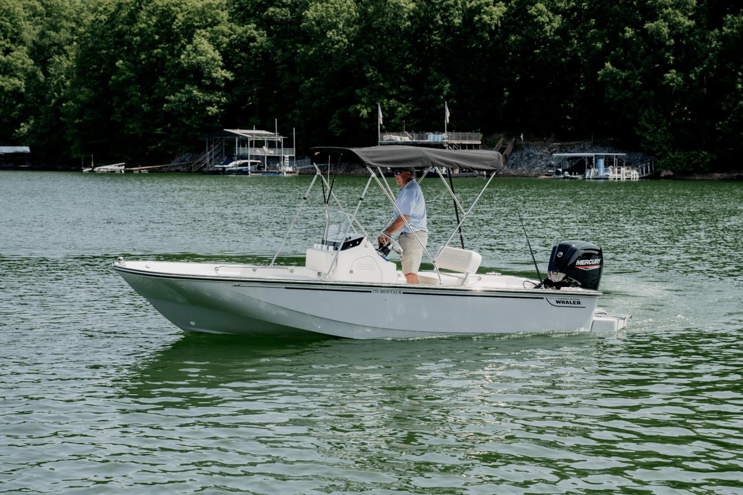 2025 Boston Whaler 170 Montauk