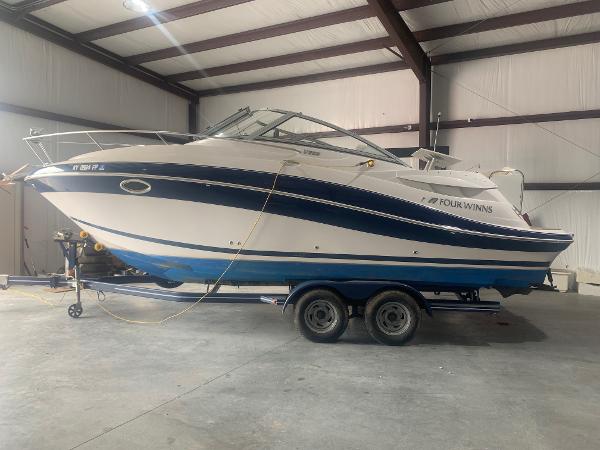 2008 Four Winns V258