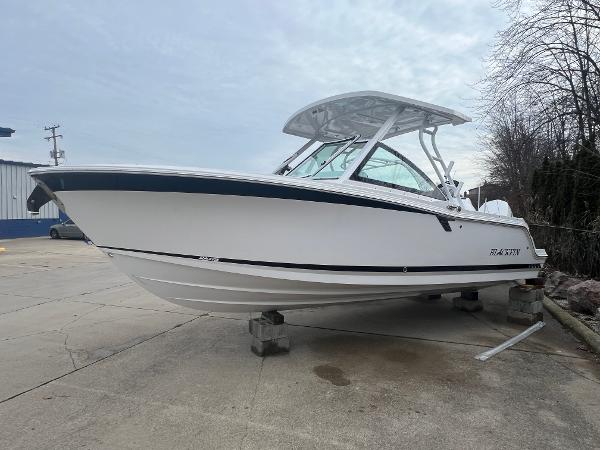 2024 Blackfin 252 DC