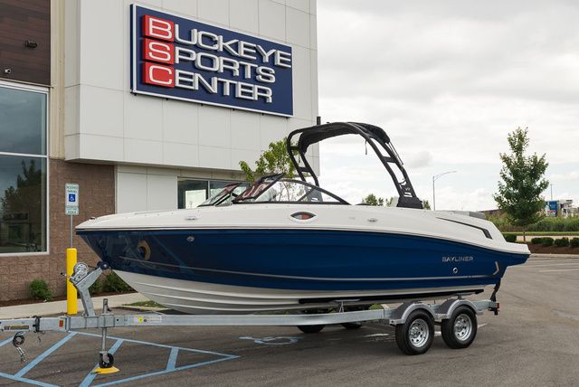 2025 Bayliner VR6 Bowrider