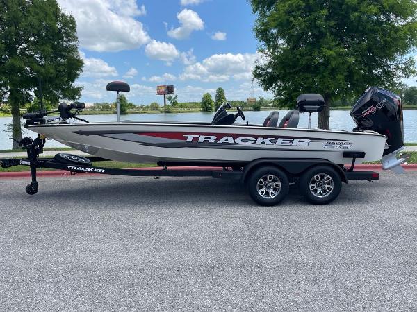 2025 Tracker Savage 215