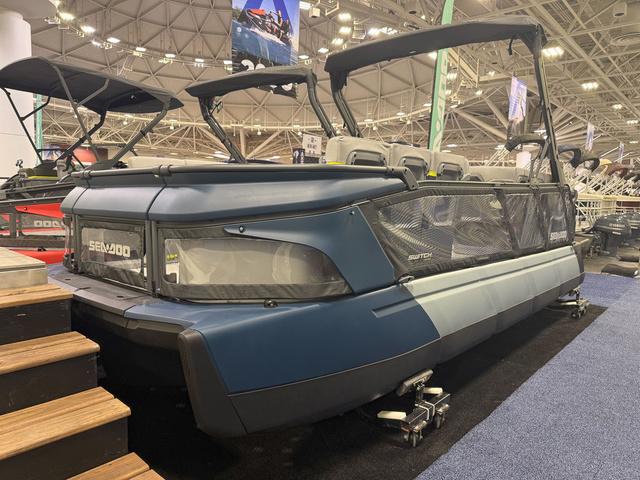 2025 Sea-Doo Switch™ Cruise Limited 21 - 230 Hp Painted
