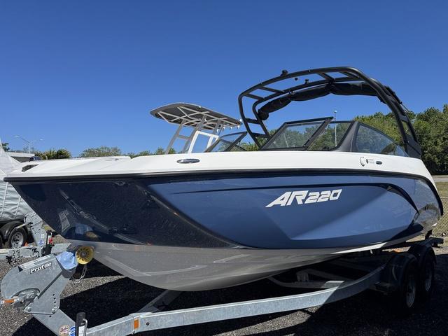 2025 Yamaha Boats AR220