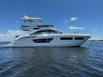 2021 Cruisers Yachts 60 Cantius