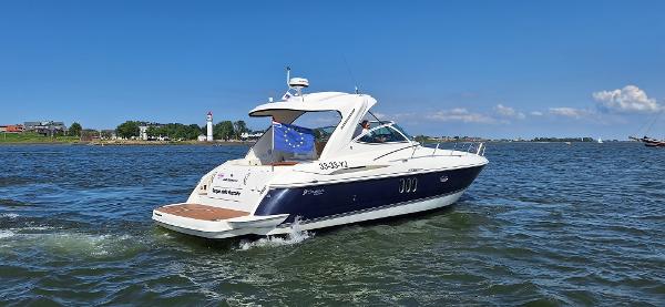 2007 Cruisers Yachts 420 Express