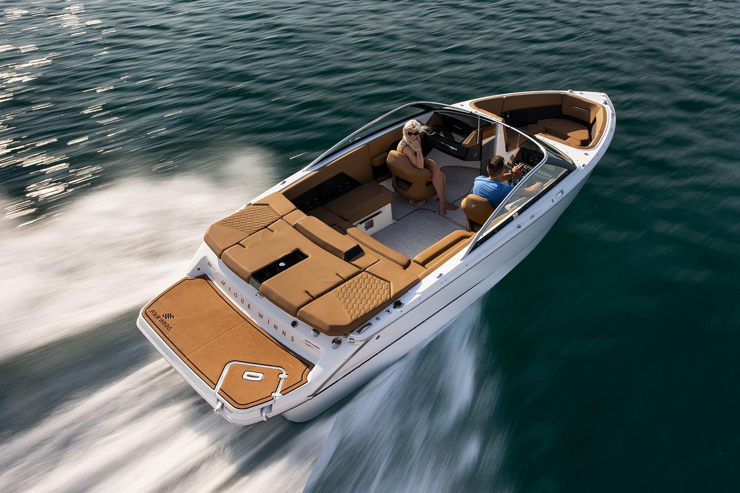 Four Winns Boat image