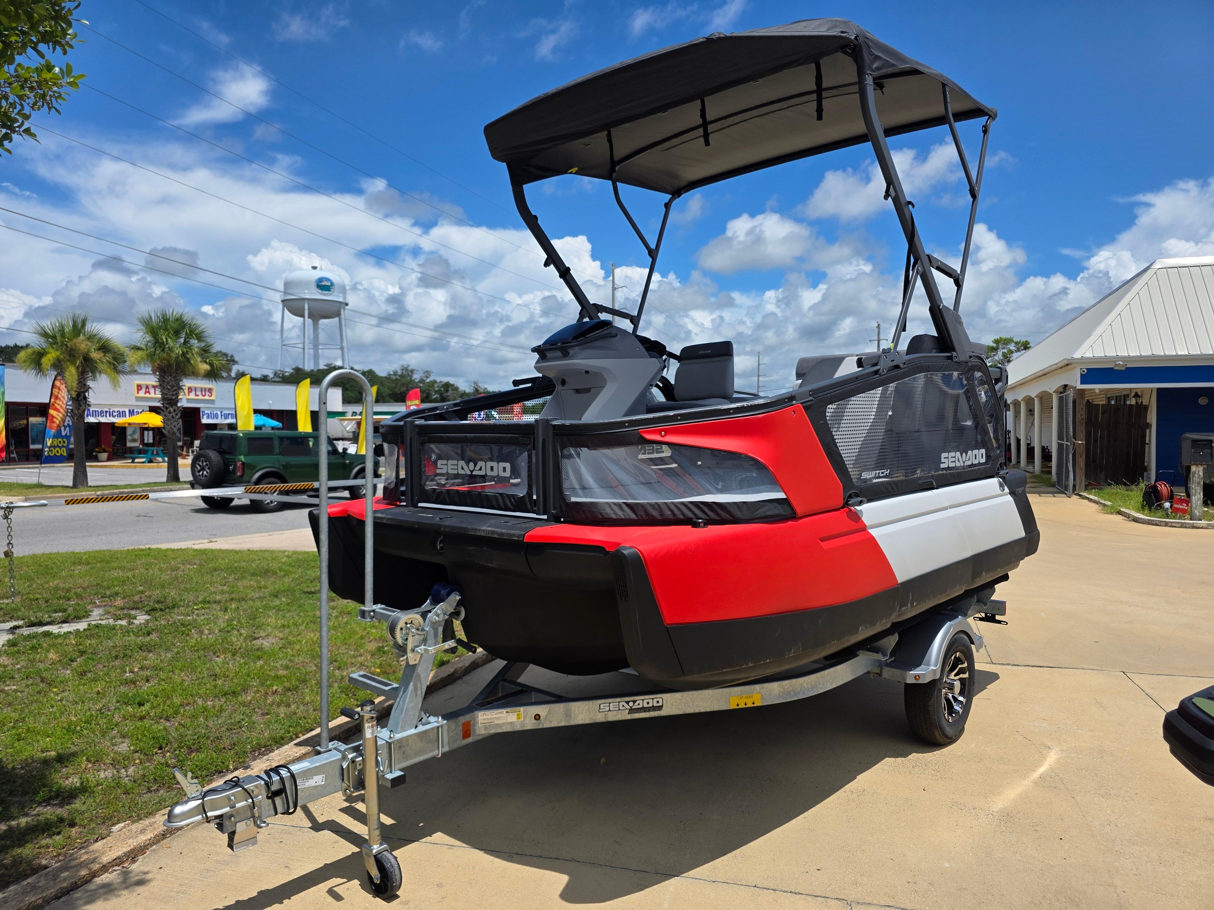 2025 Sea-Doo Sport Boats Switch Compact Sport