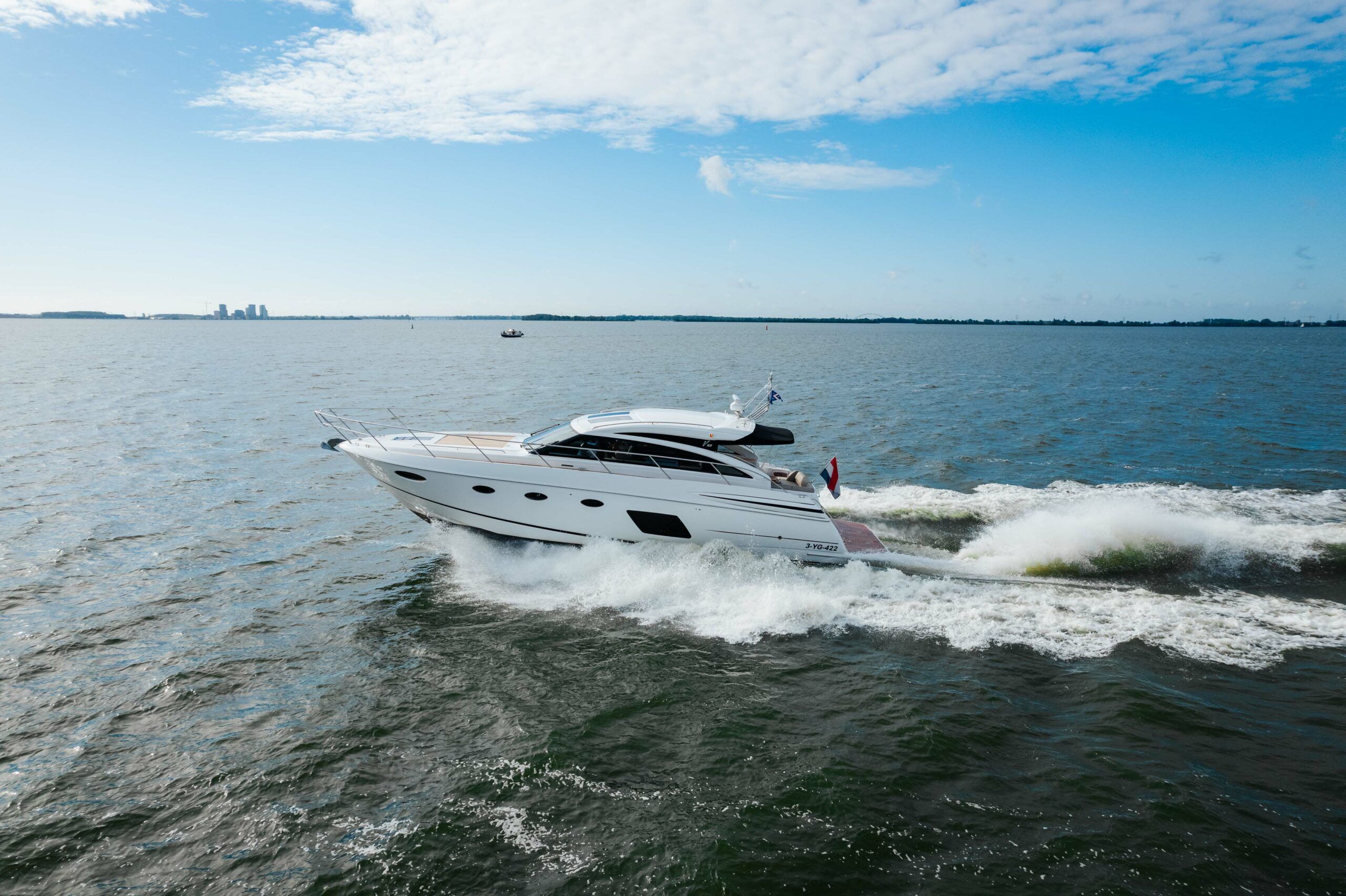 2015 Princess V52