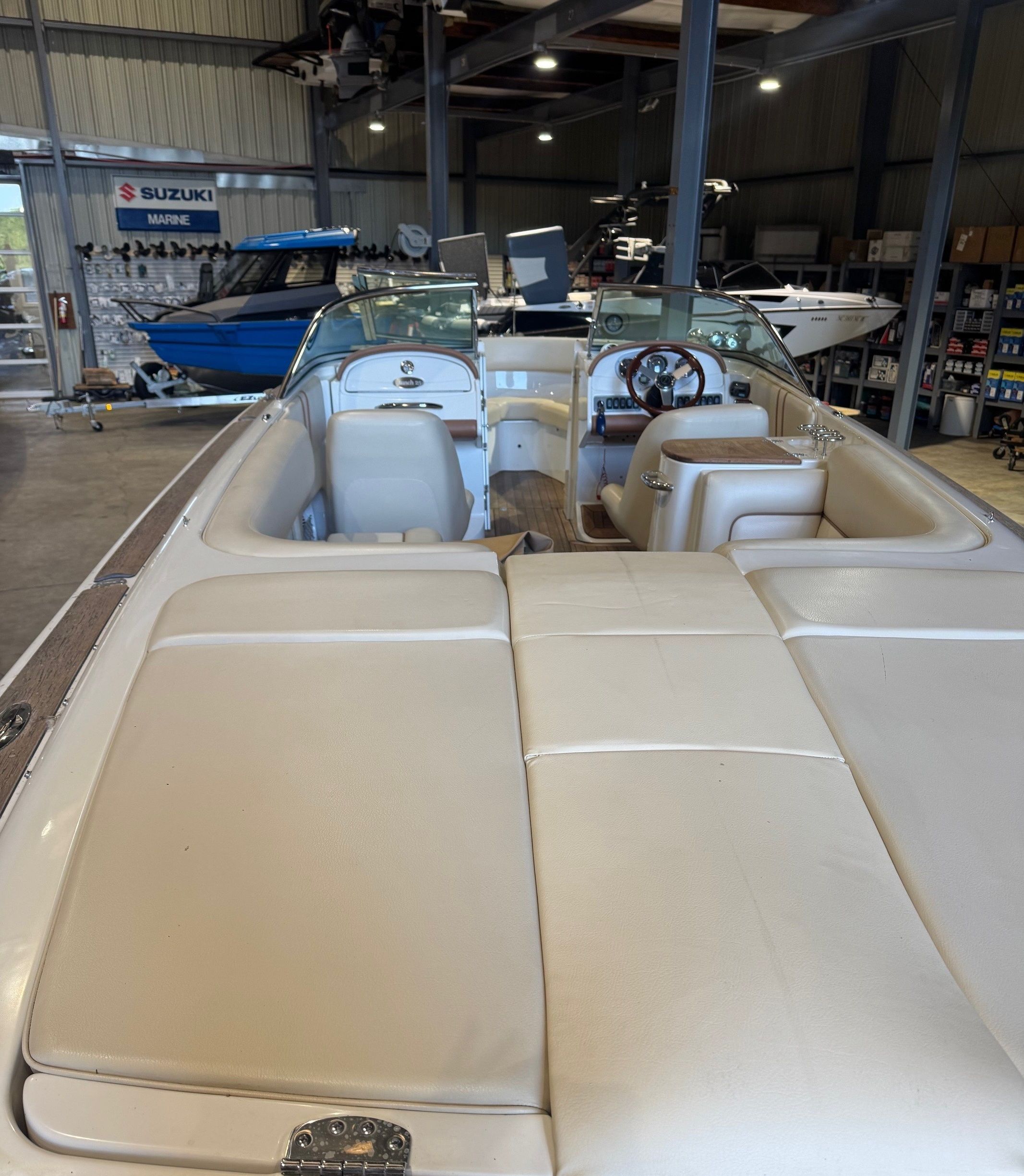 2009 Chris-Craft Launch 25