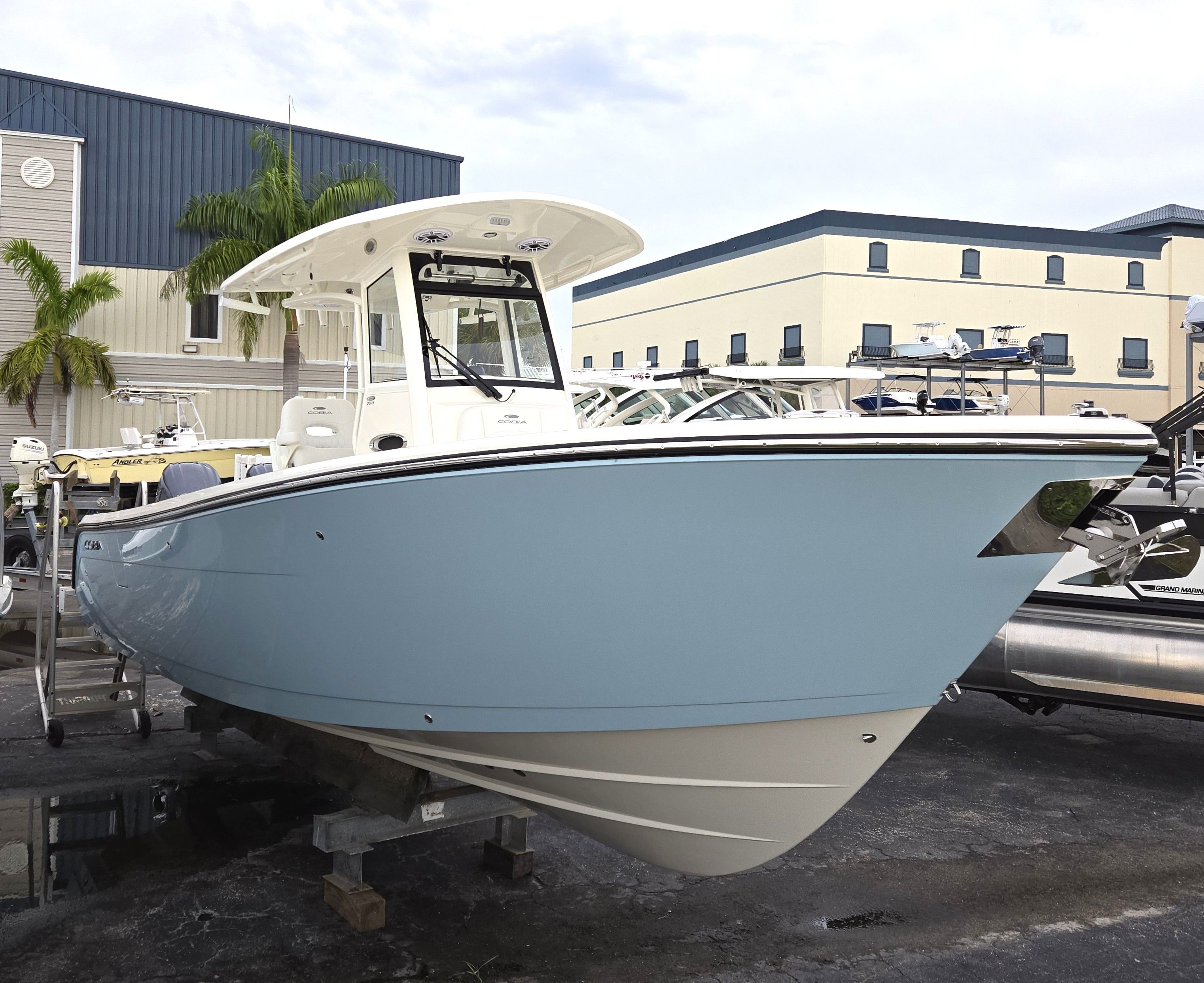 2026 Cobia 285 Center Console