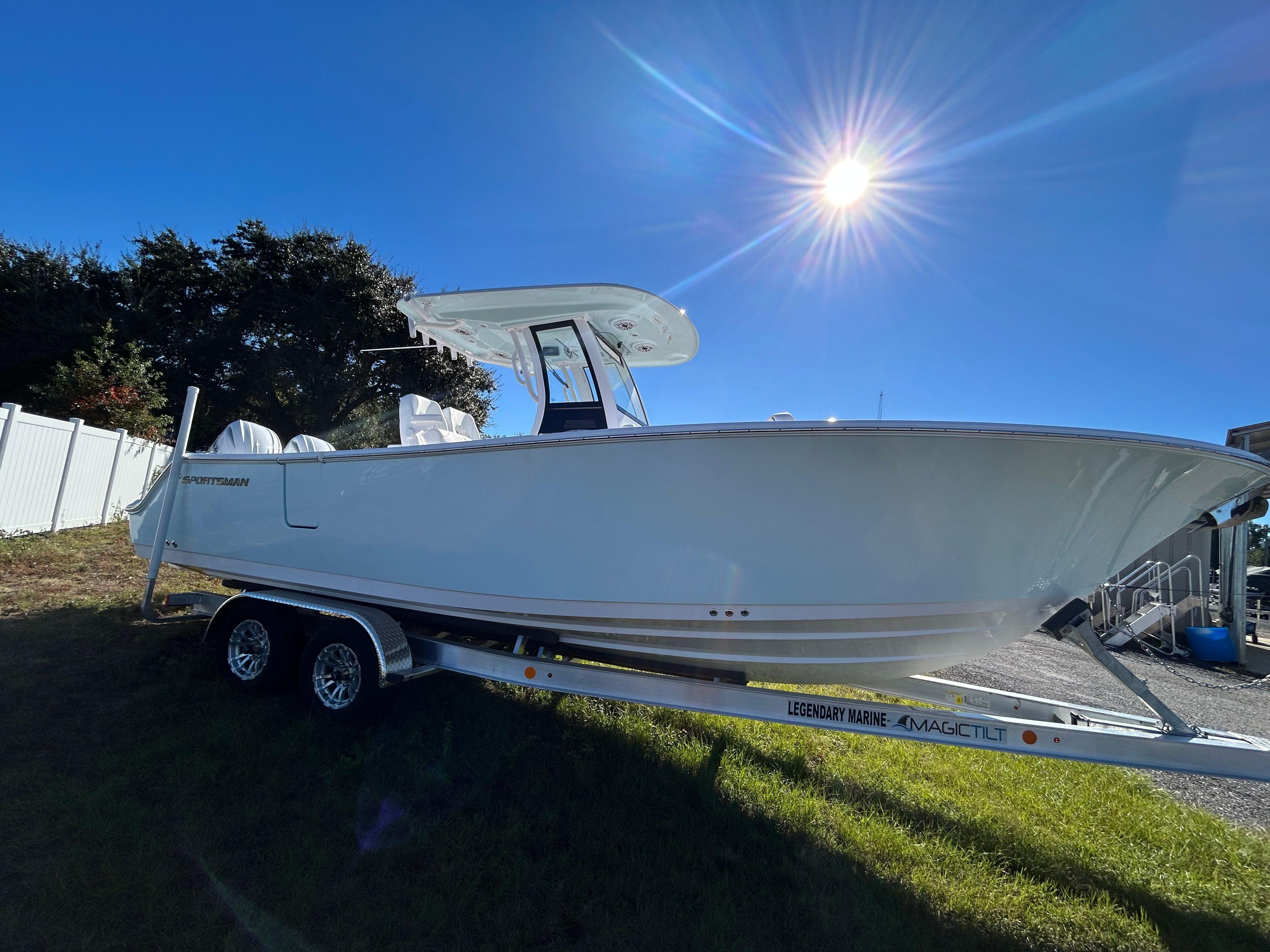 2025 Sportsman Open 262 Center Console