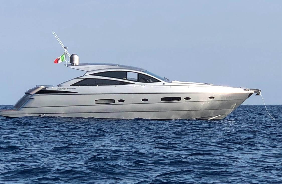 2007 Pershing 
