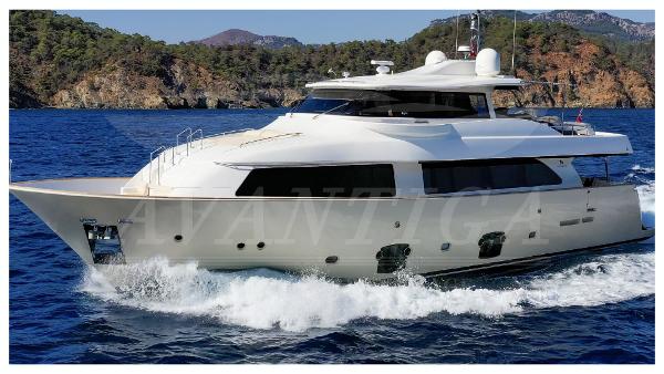 Ferretti Yachts Customline Navetta 26