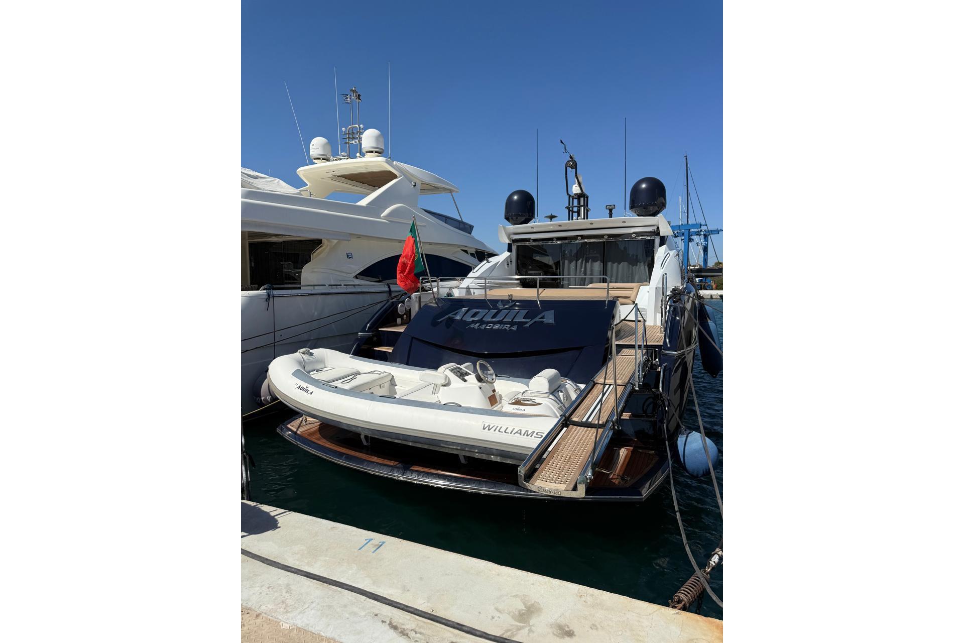 2006 Sunseeker Predator 82