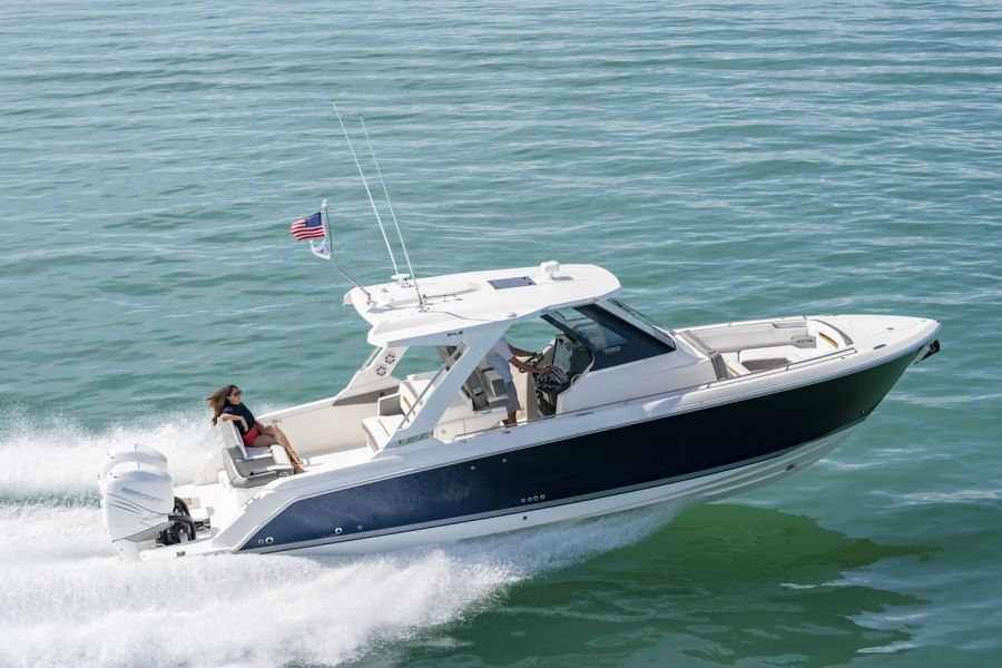 2026 Tiara Yachts 34 LS