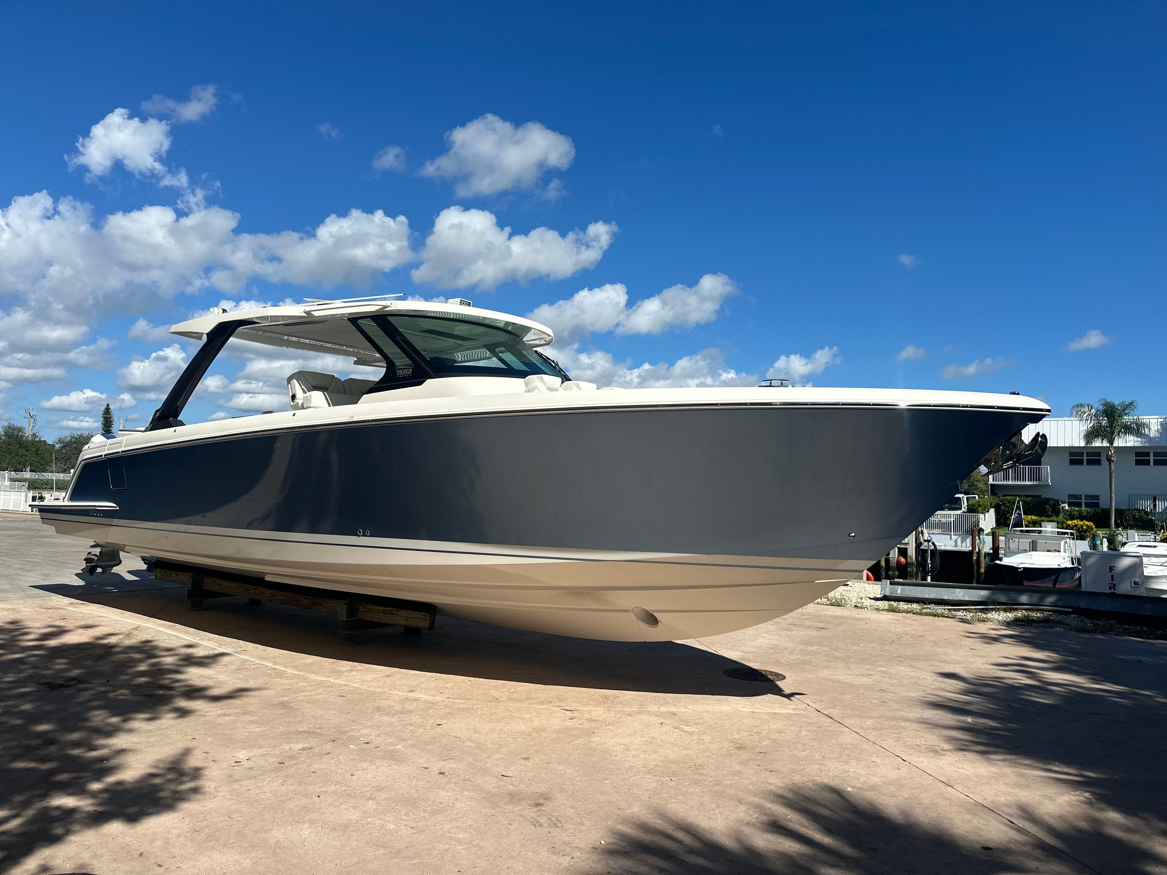 2026 Tiara Yachts 43 LS