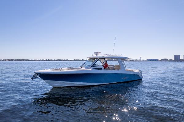 Boston Whaler 350 Realm Port profile