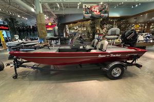 Tracker Bass Tracker Classic XL 2026 Tracker Bass Tracker Classic XL boat displayed in showroom, featuring red exterior and Mercury engine.