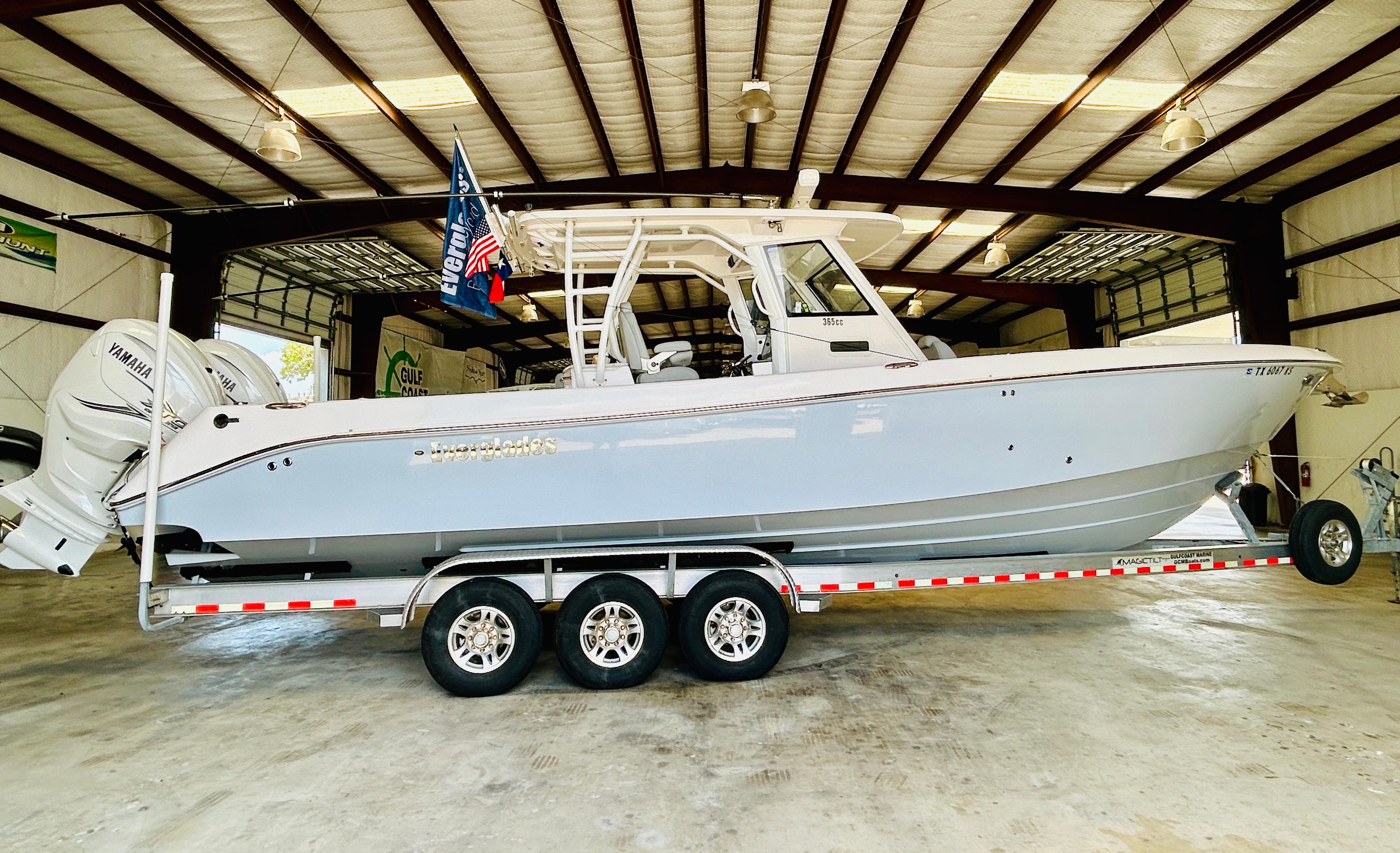 2022 Everglades 365 Center Console