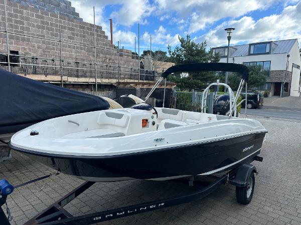 2016 Bayliner E5