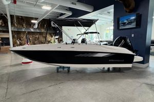 Bayliner Element E18
