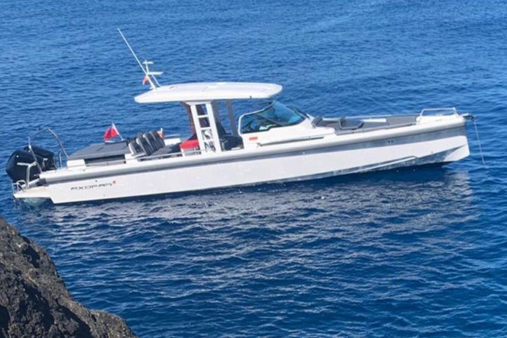 2019 Axopar 37 T-Top