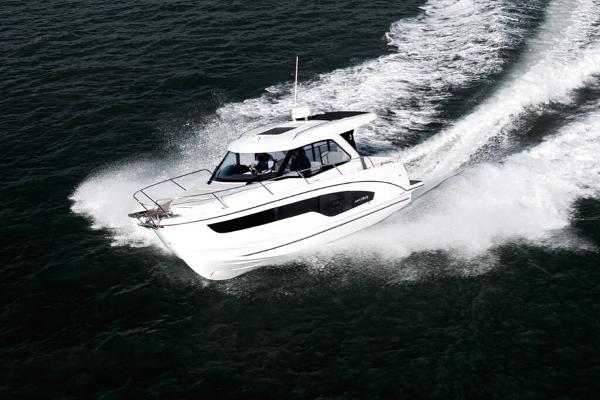2026 Beneteau Antares 9