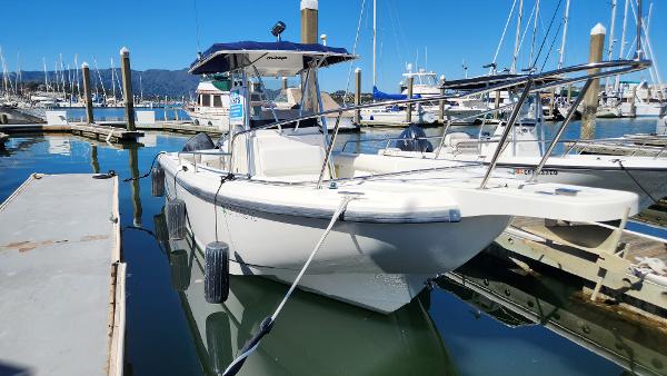 Boston Whaler 26 Outrage