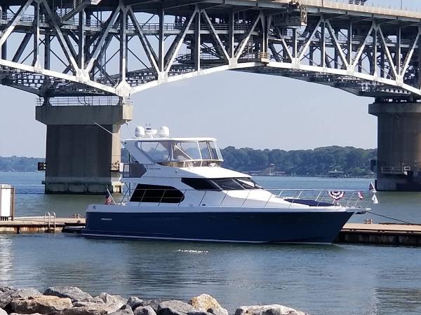 2005 Ocean Alexander 52 Sedan