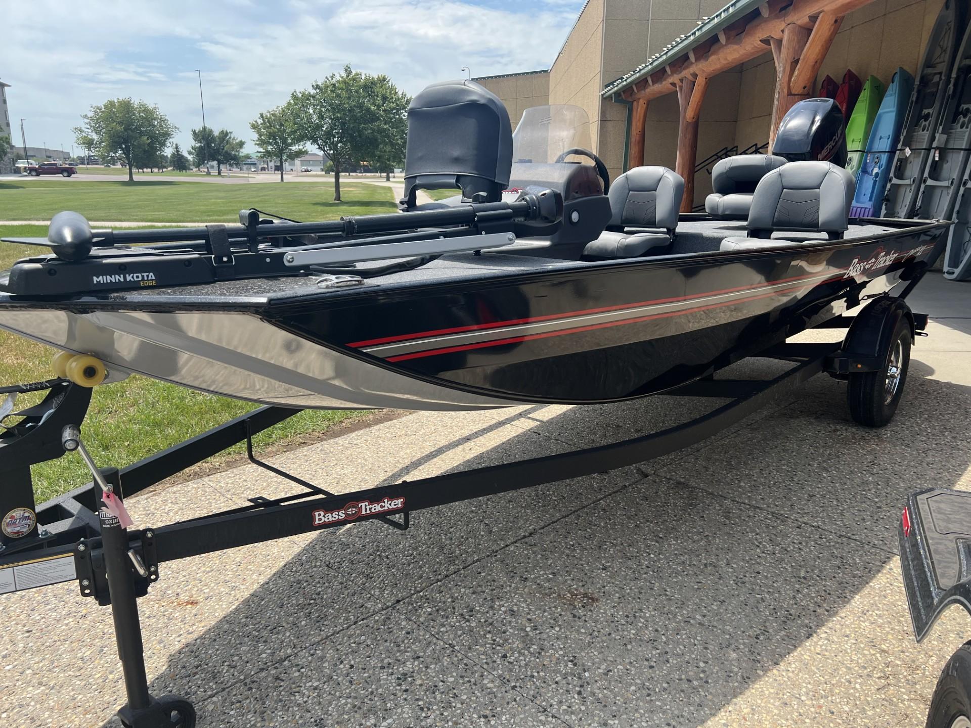 2025 Tracker Bass Tracker Classic XL