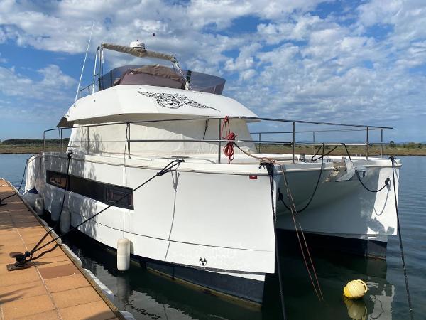 Fountaine Pajot Motor Yacht 37
