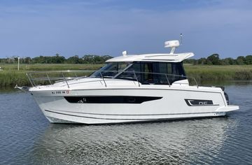 2019 Jeanneau NC 895