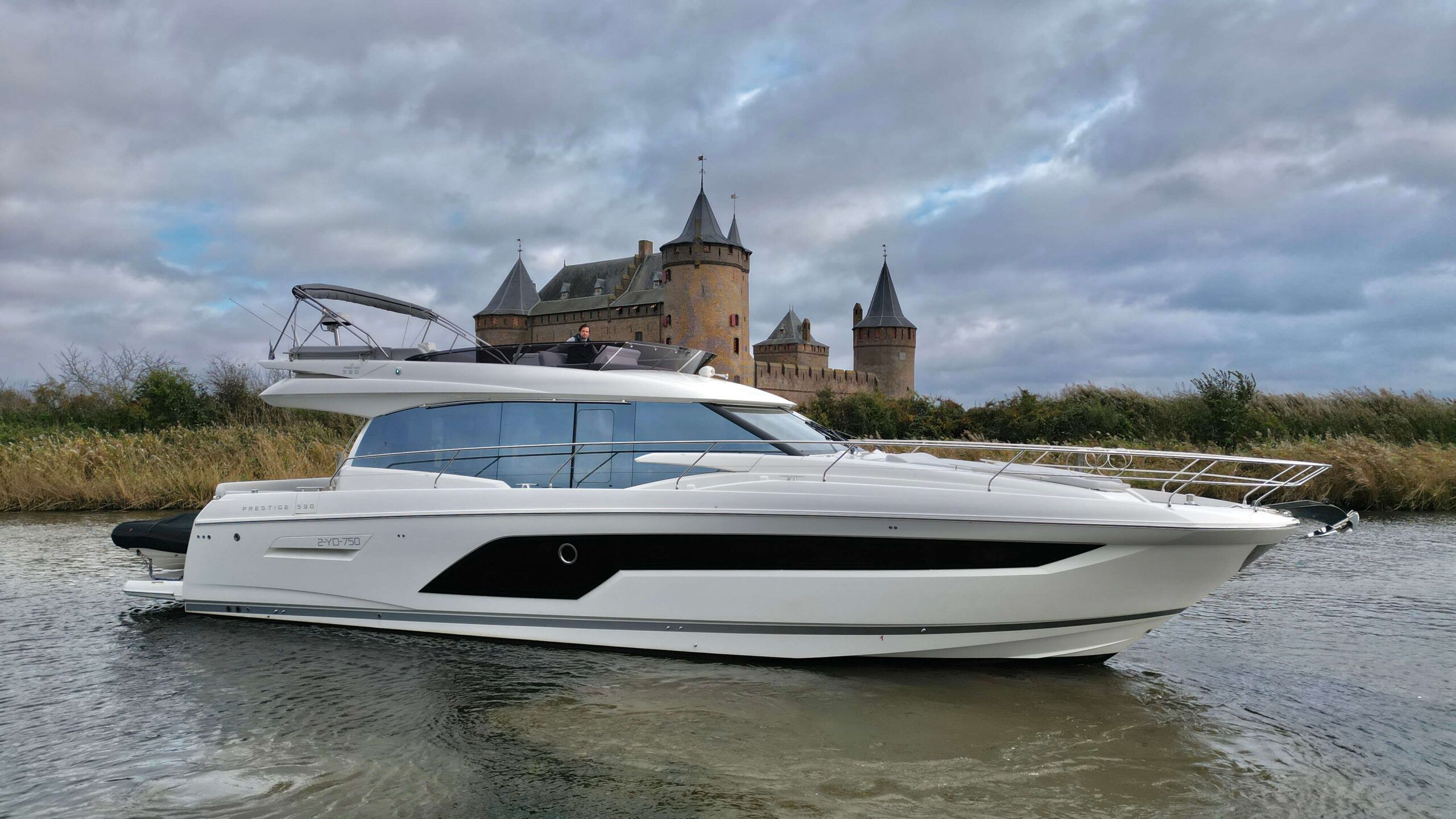 2020 Prestige 590 Flybridge #49