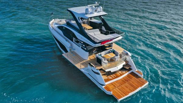 2026 Fairline Squadron 58