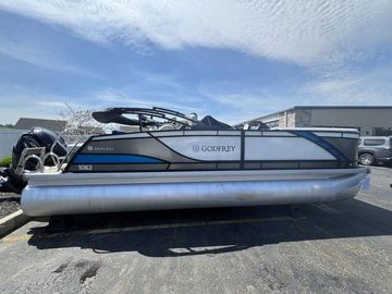 2023 Godfrey Marine Monaco 235 RL