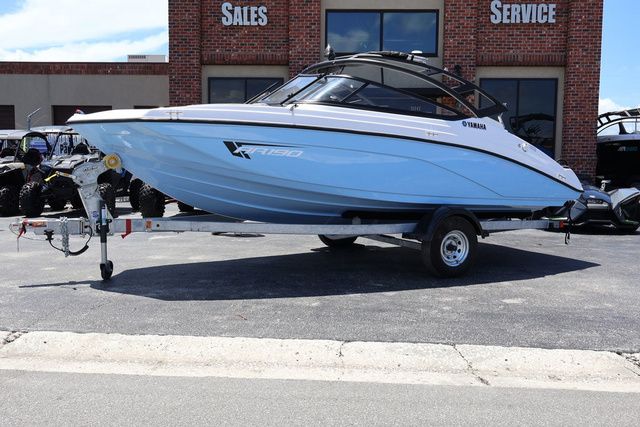 2025 Yamaha Boats AR190