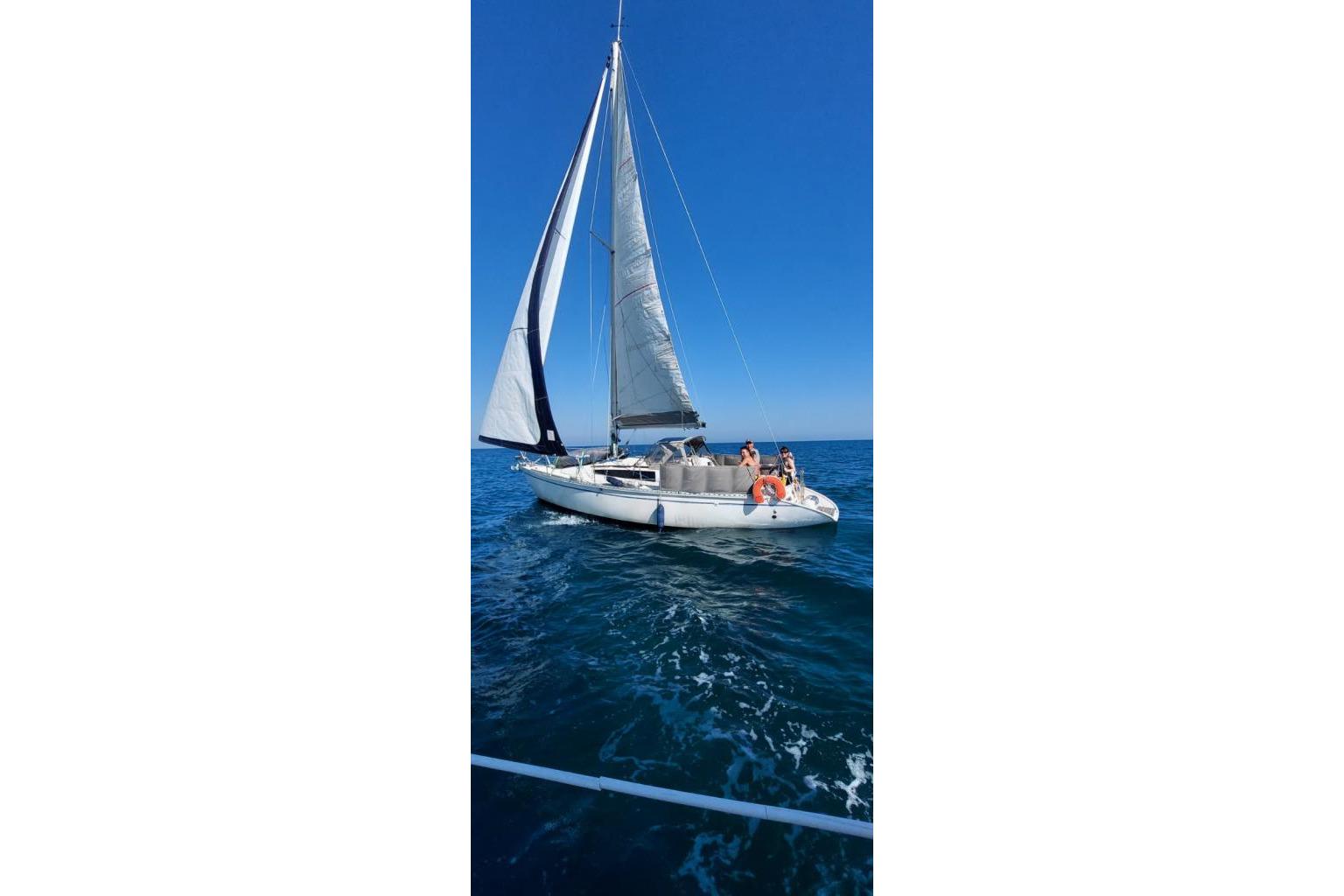 1985 Custom Gib Sea 84