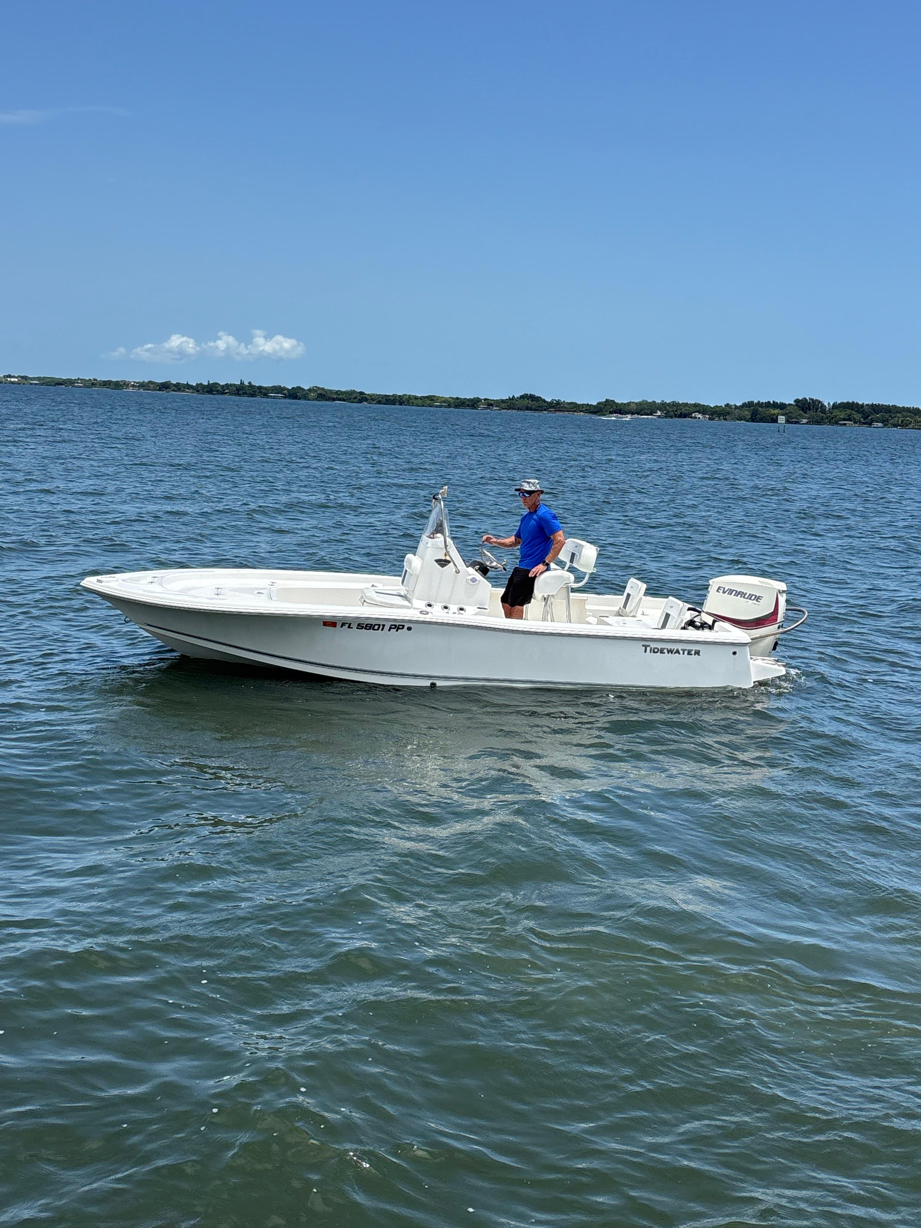 2014 Tidewater 2000 Carolina Bay
