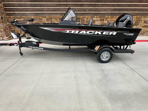 2025 Tracker Pro Guide V-175 Combo