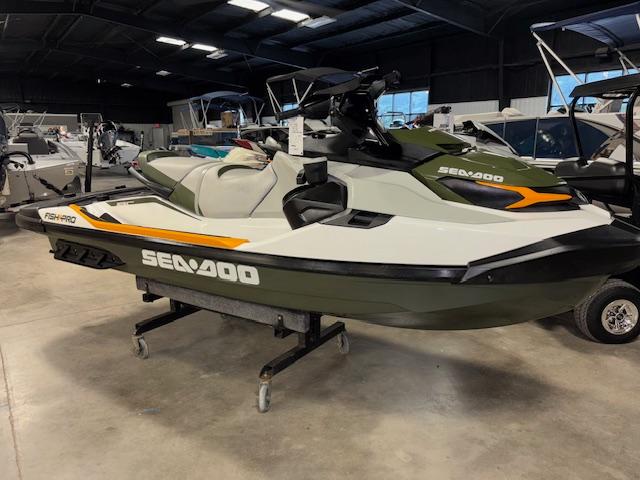 Sea-Doo FISH PRO 2020 Sea-Doo FISH PRO jet ski in showroom, featuring sleek design and fishing accessories.