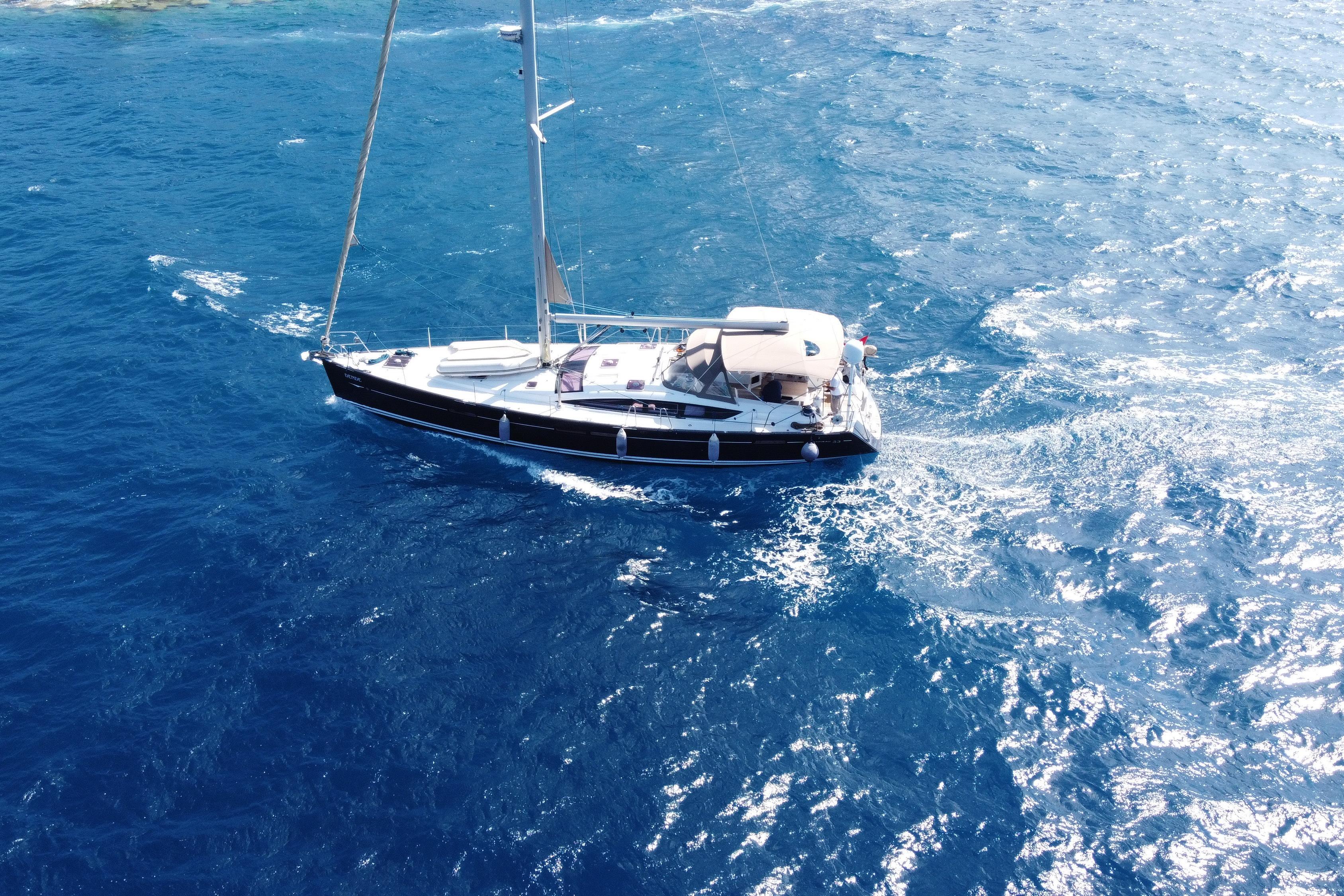 2010 Jeanneau 53