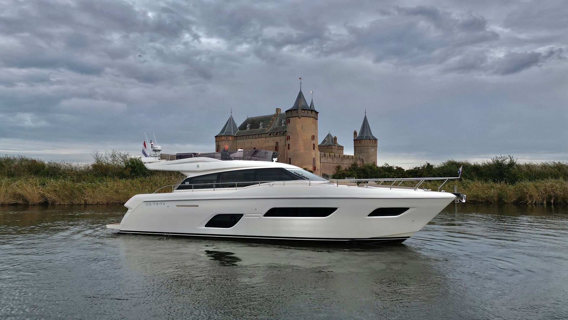 2016 Ferretti Yachts 550 #05