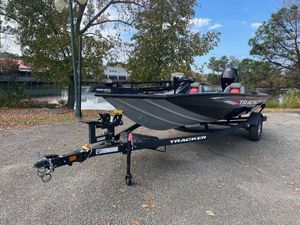 Tracker Pro Team 195 Tournament Edition 2025 Tracker Pro Team 195 Tournament Edition boat on trailer, parked outdoors.