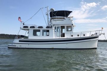 2005 Nordic Tug 37 Flybridge