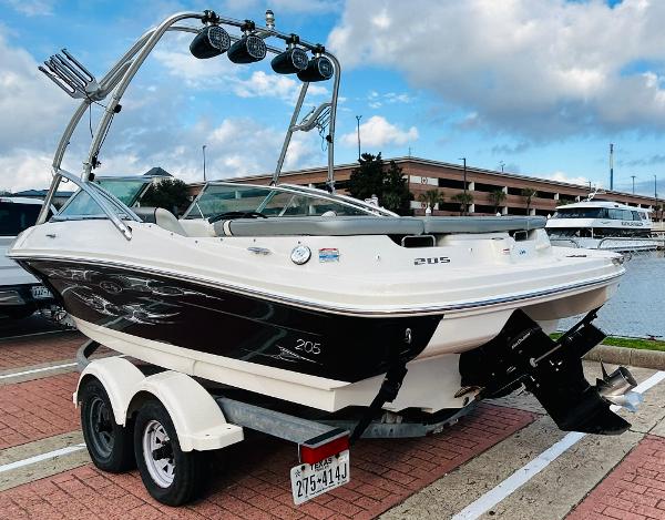 2008 Sea Ray 205 Sport