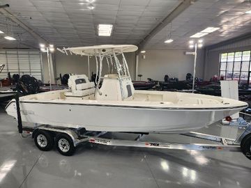 2025 Pathfinder 2400 Open
