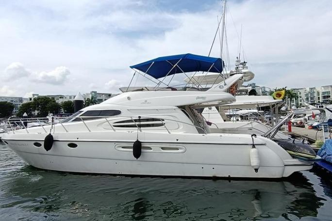 2001 Cranchi Atlantique 48
