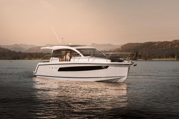 2026 Sealine C335