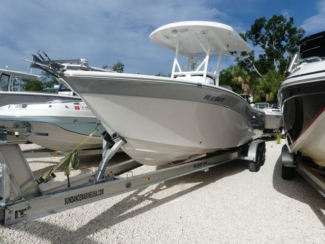 2019 Sea Fox 249 Avenger