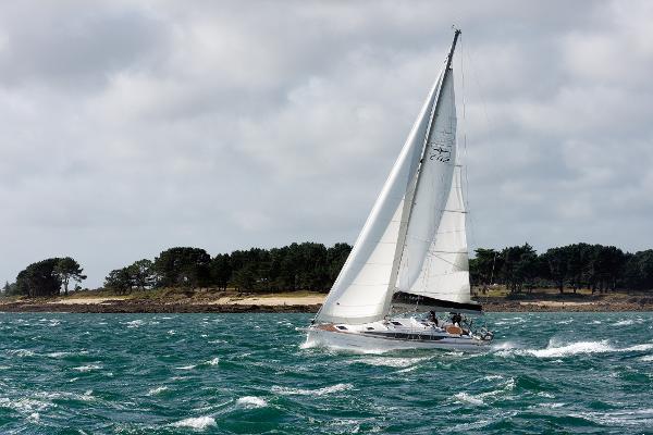 2025 Bavaria C42
